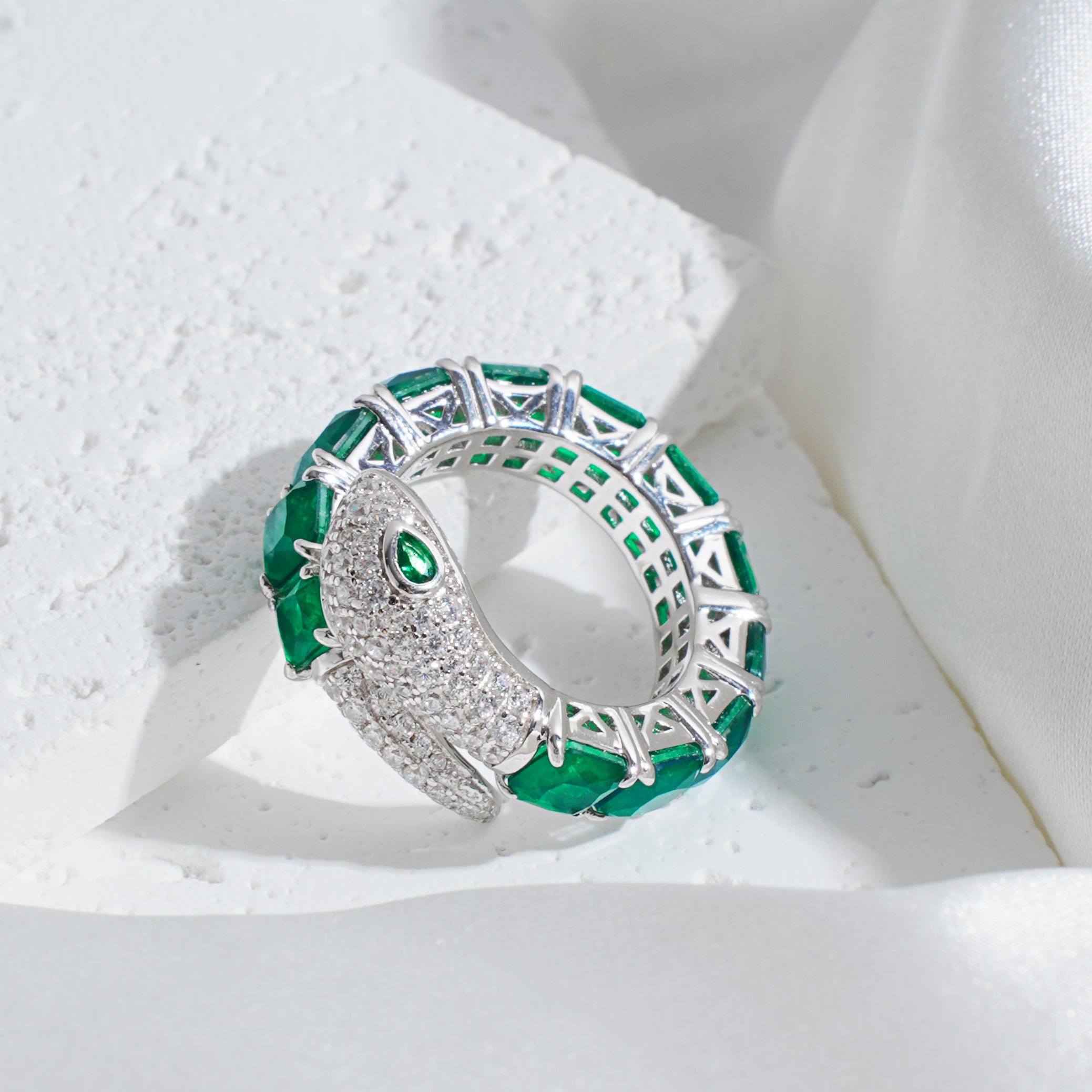 Luxury 925 Sterling Silver Snake Ring with Emerald-Green CZ | Pave Zircon Wrap Ring | OEM Custom High-End Jewelry Manufacturer