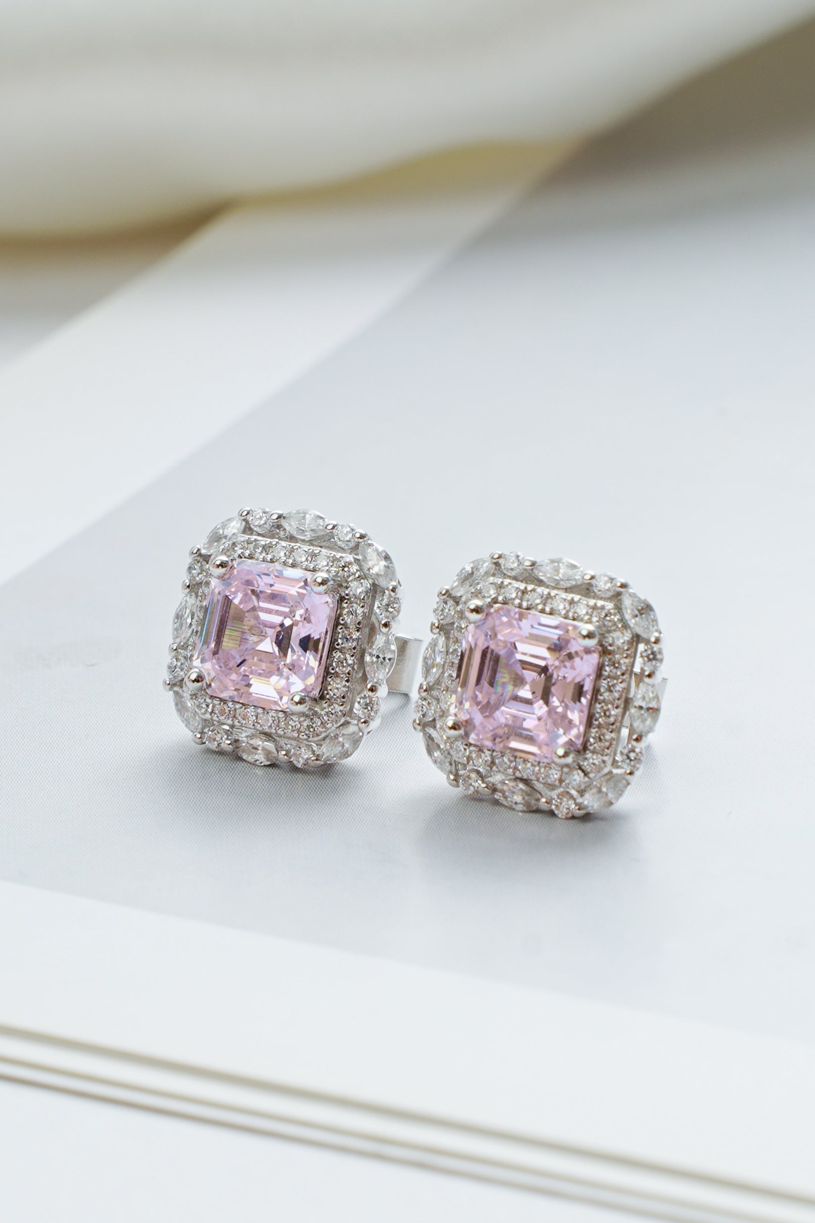 925 Sterling Silver Jewelry Set  – Pink Crushed Ice Stone Halo Necklace, Earrings & Ring | Regent Jewelry OEM ODM Supplier Since 1968