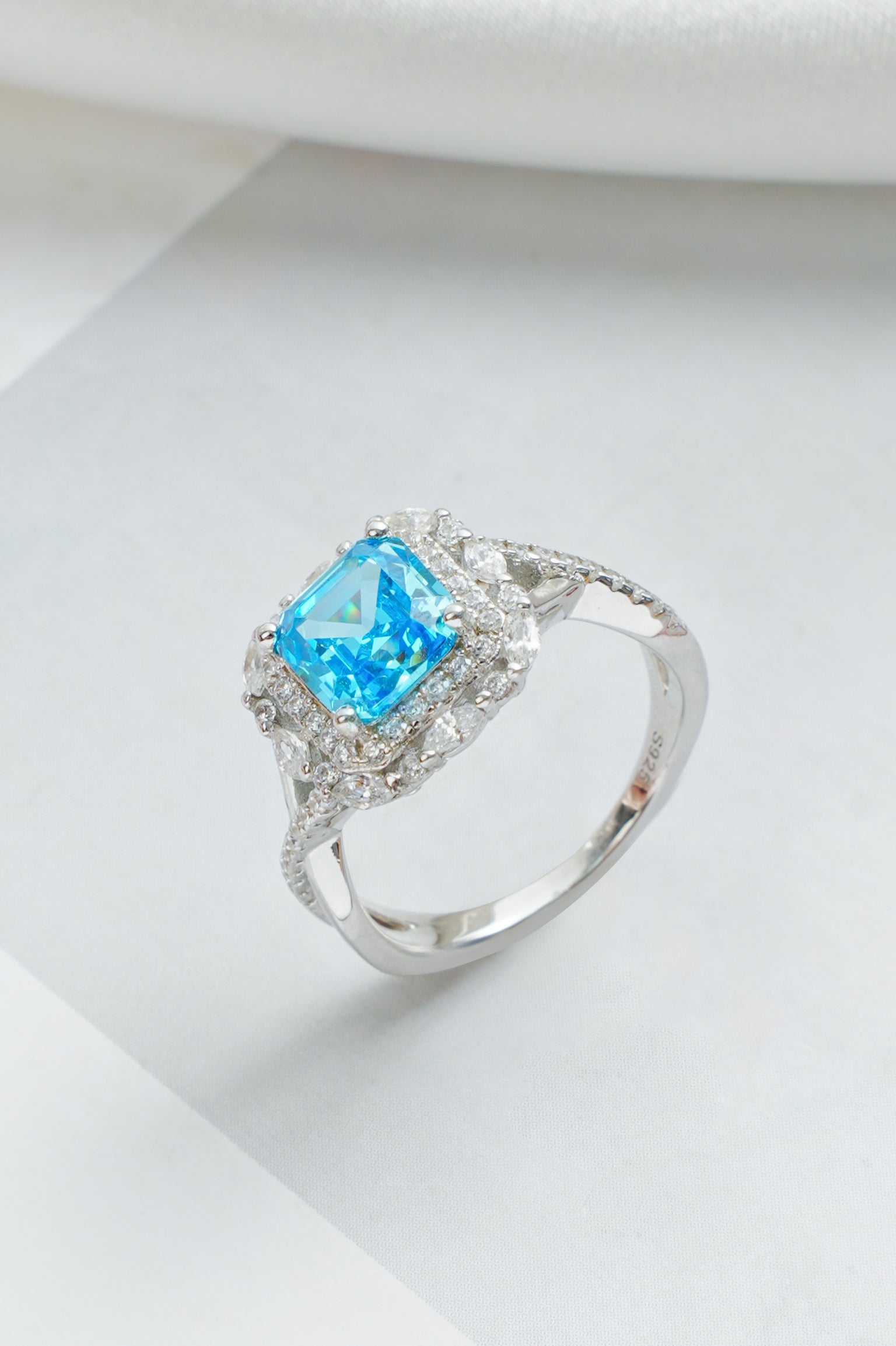 925 Silver Jewelry Set | Crushed Ice Stone Ring, Pendant & Earrings | OEM Fine Jewelry Supplier