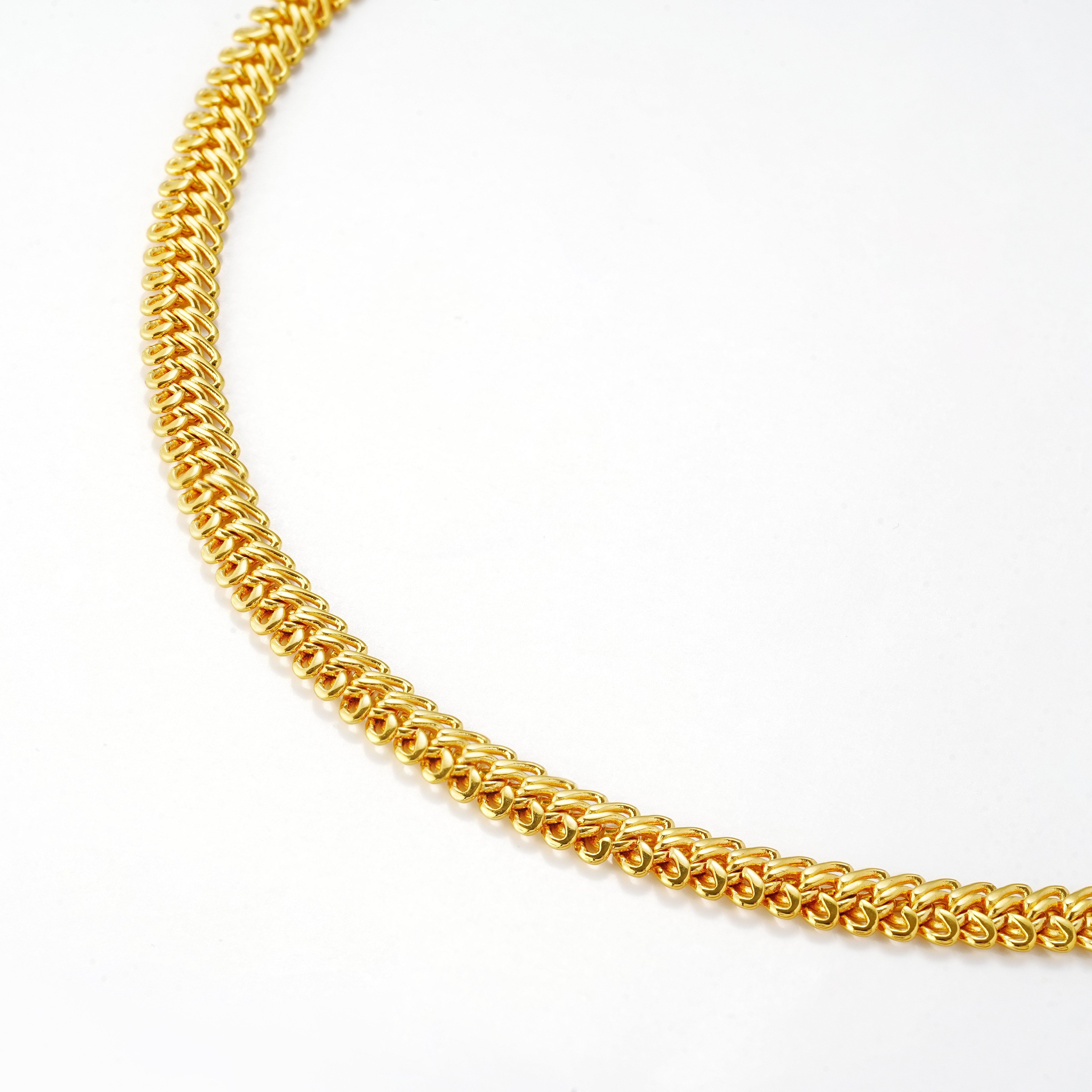 Elegant Gold-Plated Chain Necklace – Bold Texture, Timeless Shine