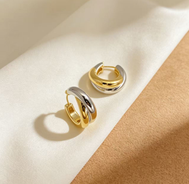 Two-Tone Chunky Hoop Earrings – 14K Gold & Rhdoium Plated Modern Minimalist Design